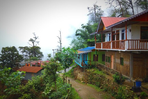 Mairung Valley Farm House