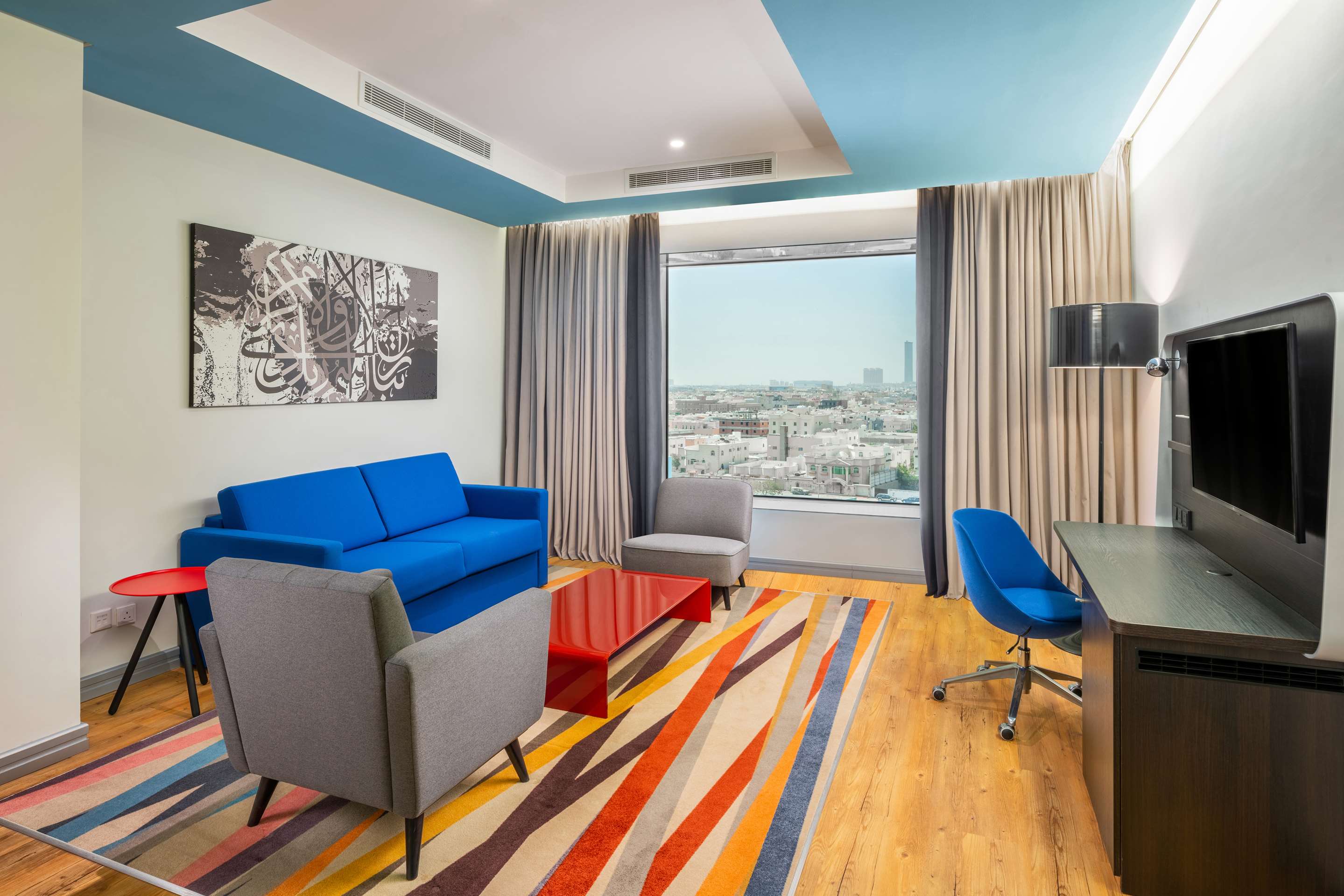 Park Inn by Radisson Jeddah Madinah Road - Tap to explore photos