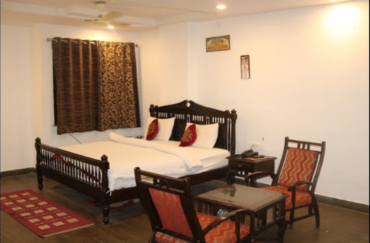 Royal Paras Hotel and Resorts - Tap to explore photos