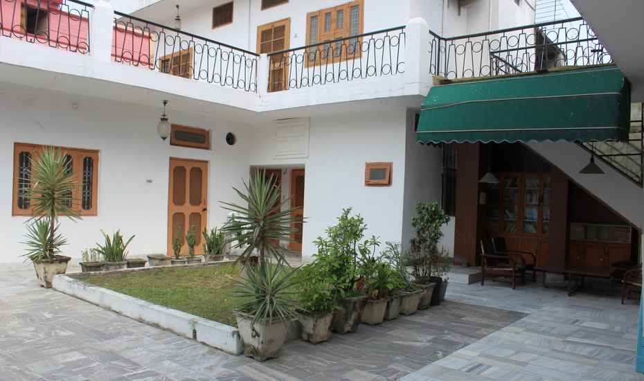 Inder Kuteedr Guest House - Tap to explore photos