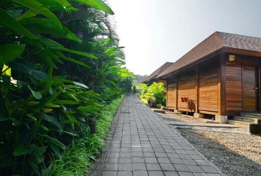 Oxford Golf Resort Pune Hotel Price Address Reviews