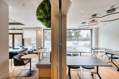 Holiday Inn Express Madrid Airport, an IHG Hotel, Madrid