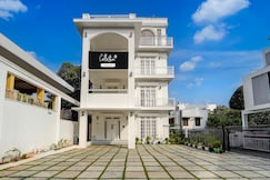 Super Collection O Kulathoor Technopark Formerly United Mansions, Thiruvananthapuram