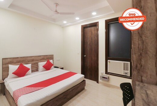 Hotel O Comfort Residency Near Artemis Hospital