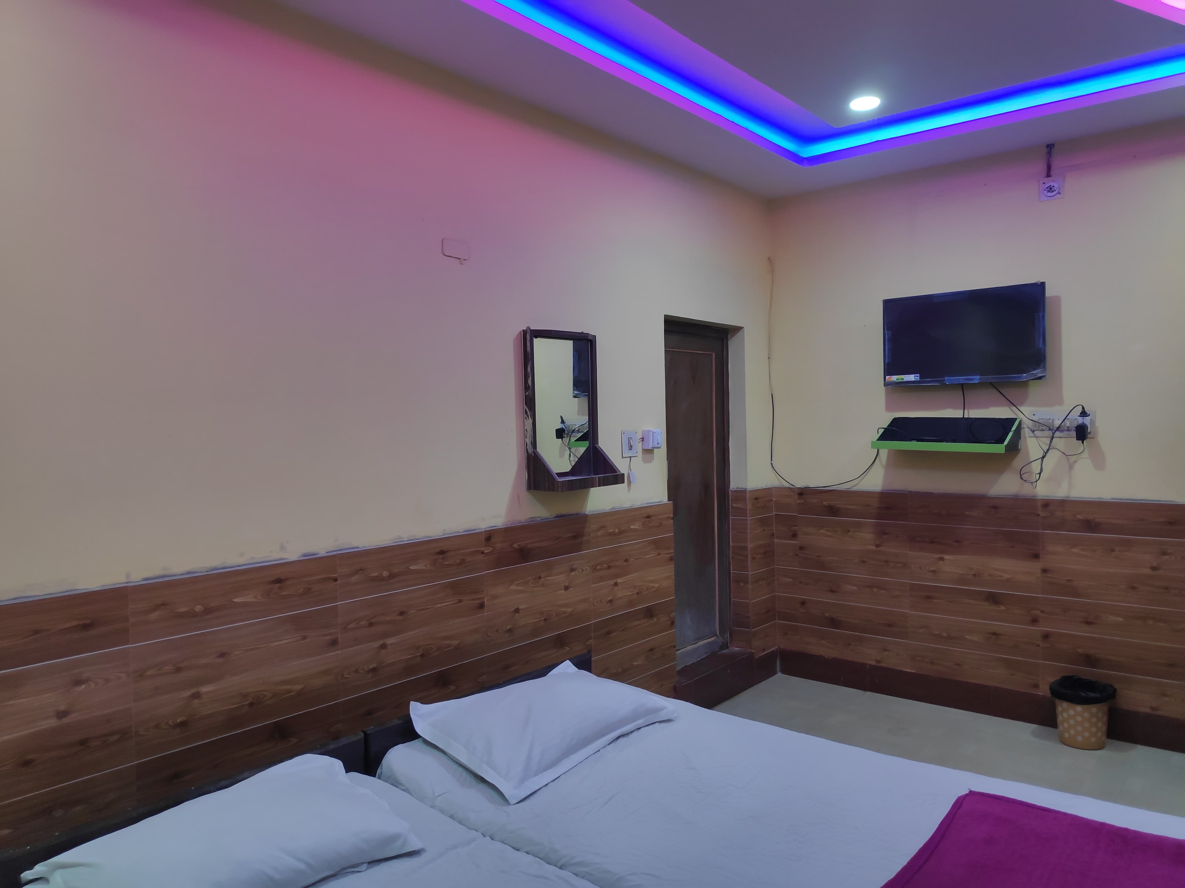 Pratiksha Guest House - The Novel Inn - Tap to explore photos