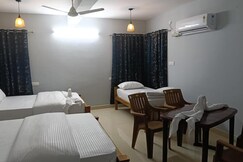 Malpe Karthik Homestay, Udupi