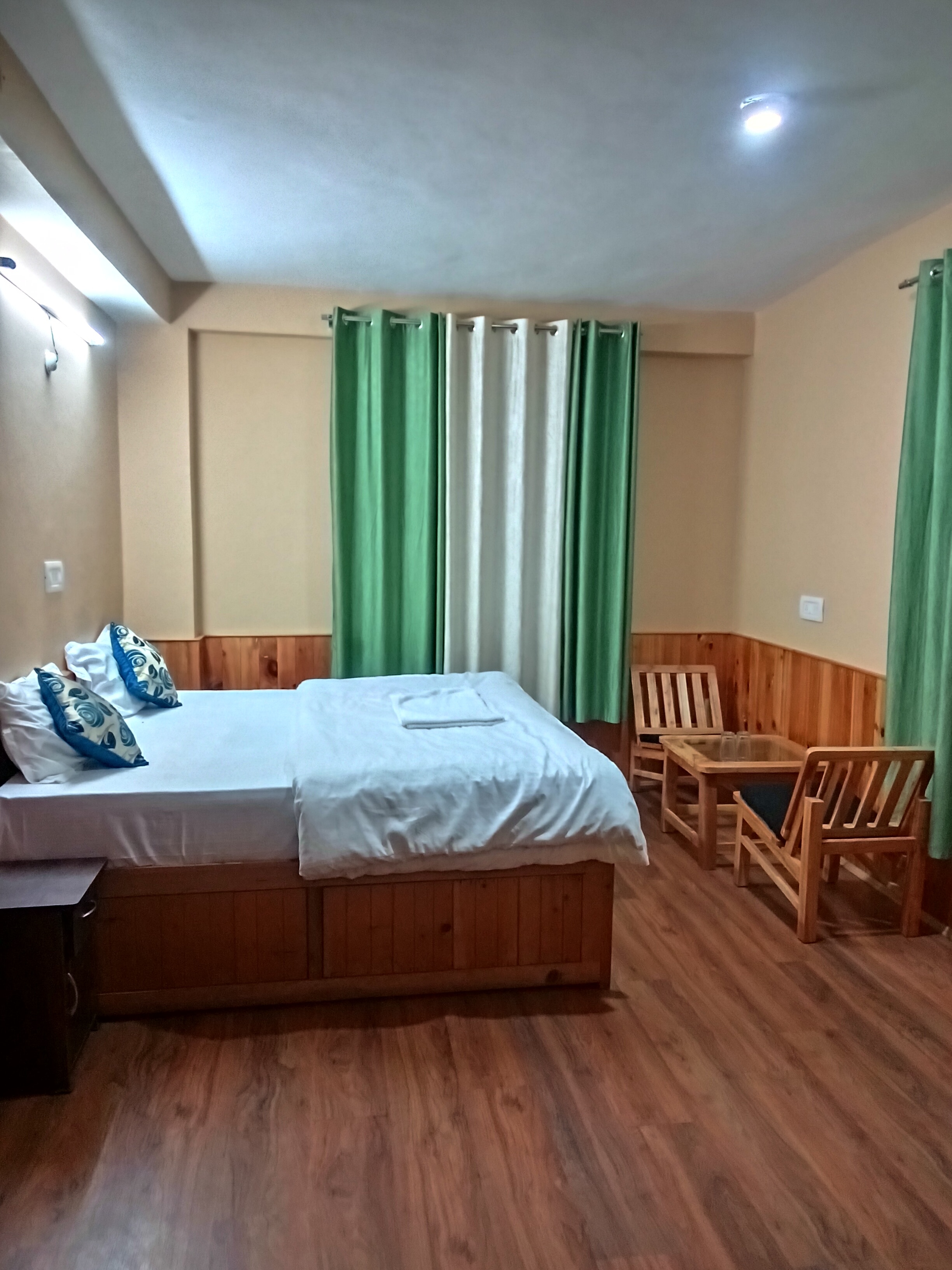 Shree Dev Narayan Hotel Manali - Tap to explore photos