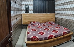 Dbl Bed Non AC Room