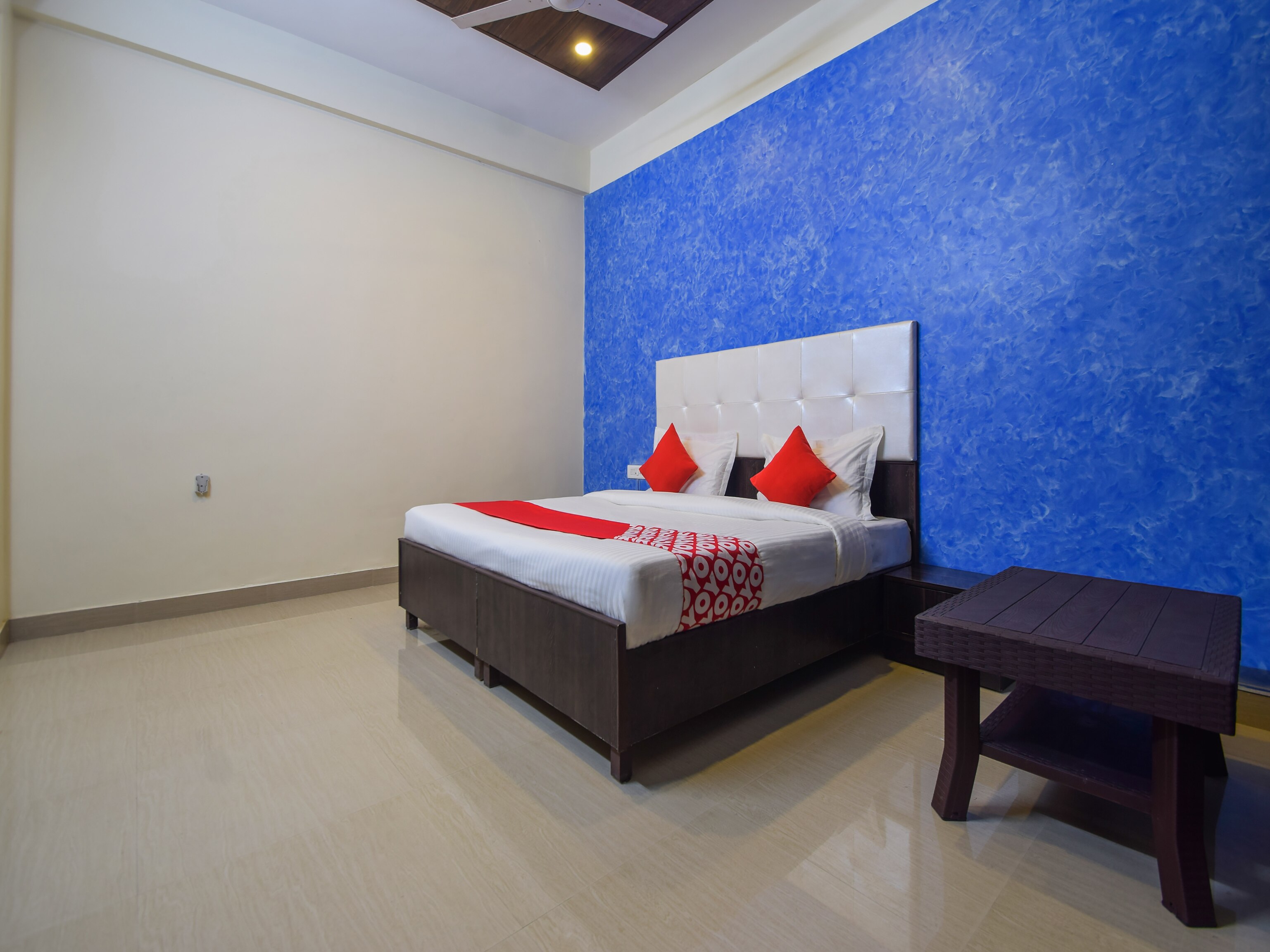 Hotel O Parmanand Garden - Tap to explore photos