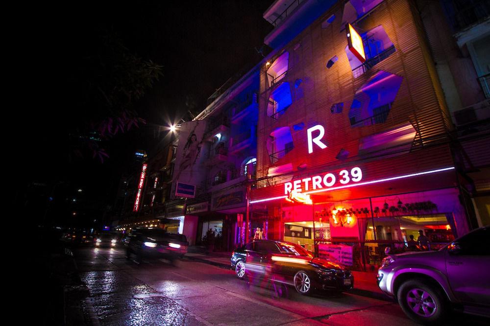 Retro 39 Hotel Bangkok - Tap to explore photos