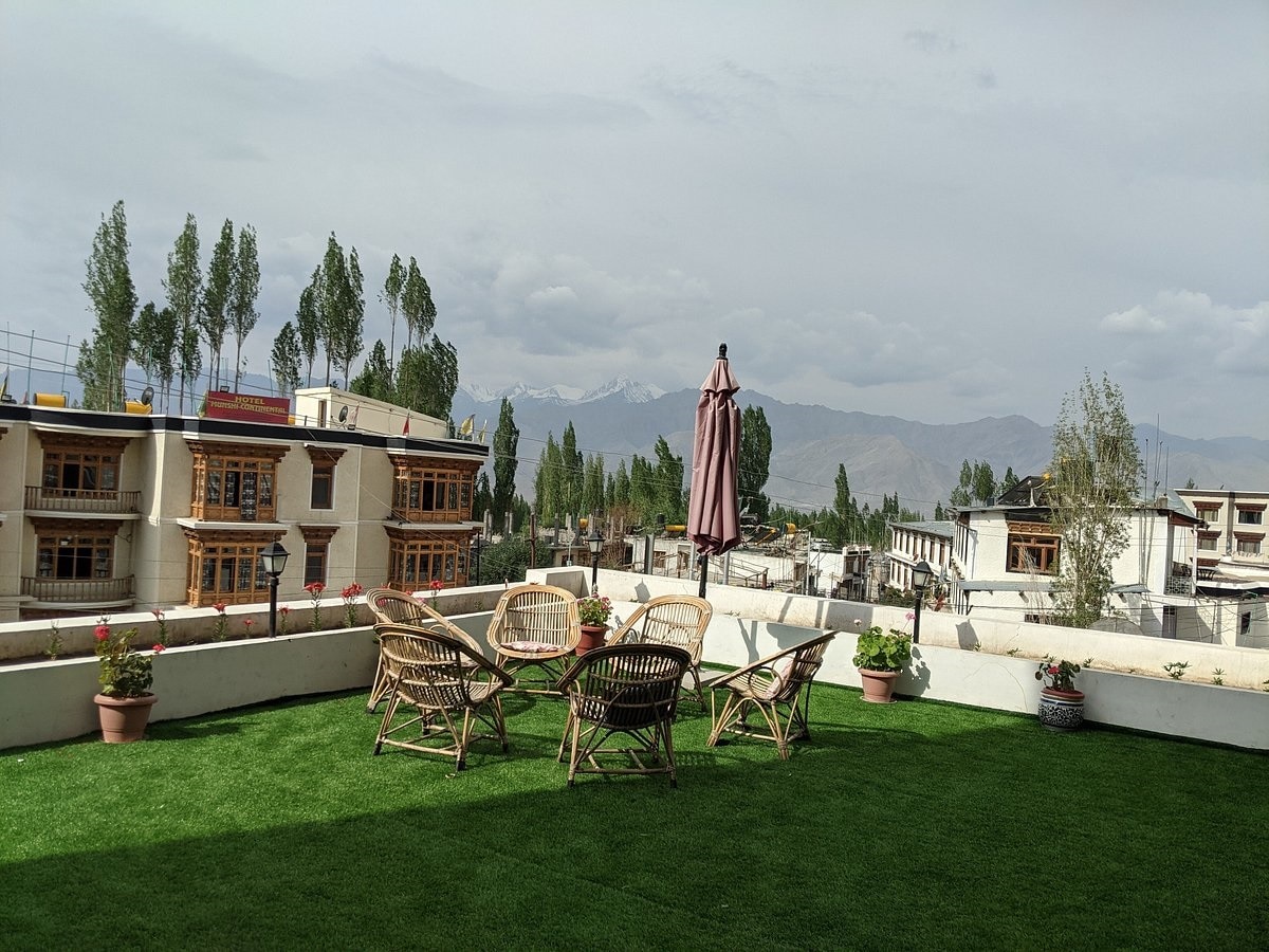 LAKROOK BOUTIQUE STAY - Tap to explore photos