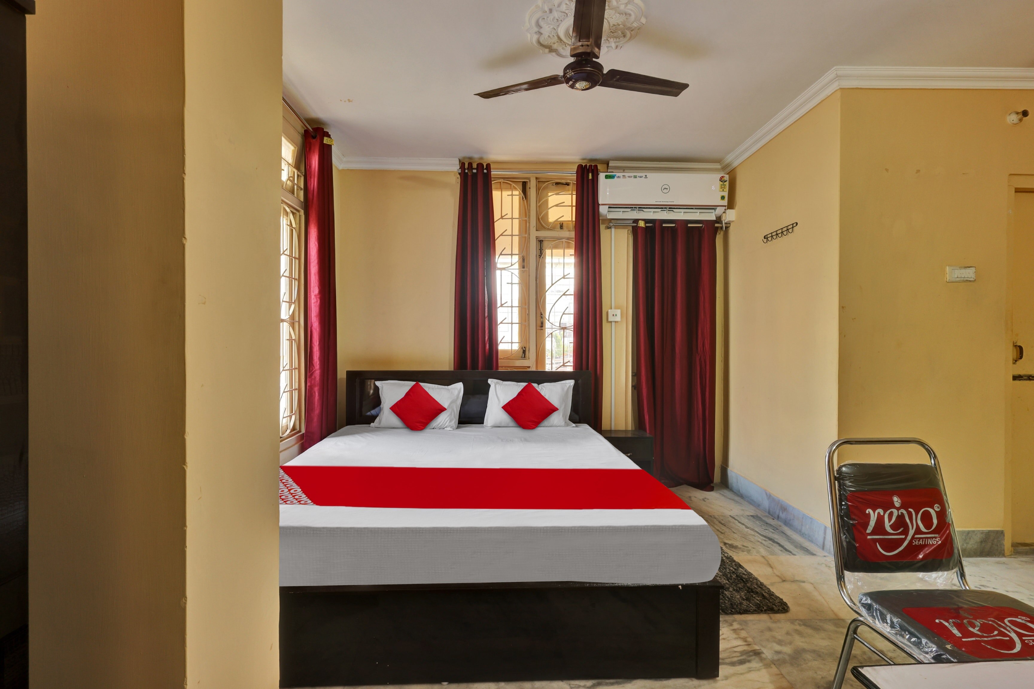 Hotel O Metro Guest House - Tap to explore photos