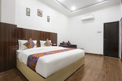 FabHotel Varanasi Suites, Varanasi