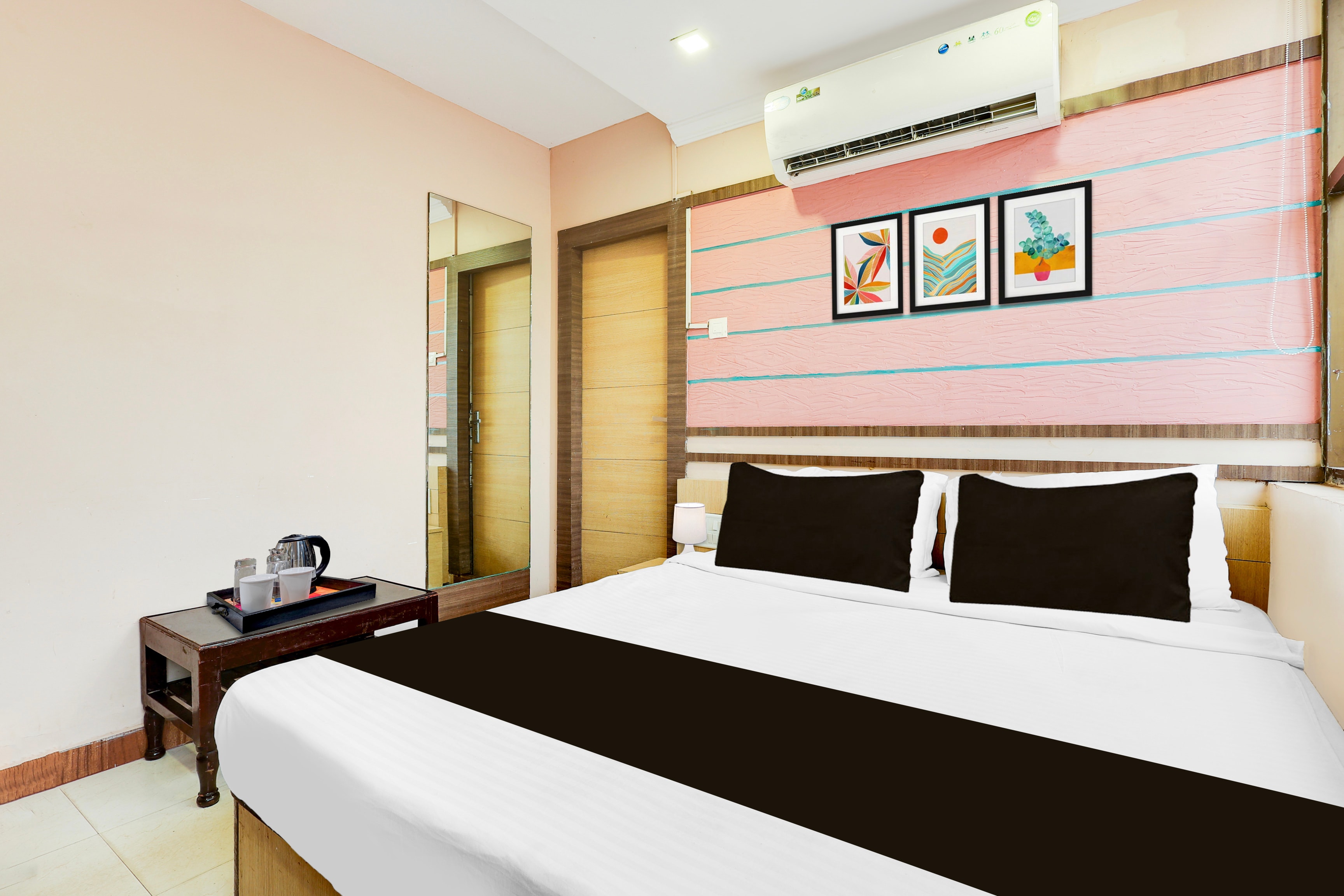 Hotel O Port Road Near Poorna Market - Tap to explore photos