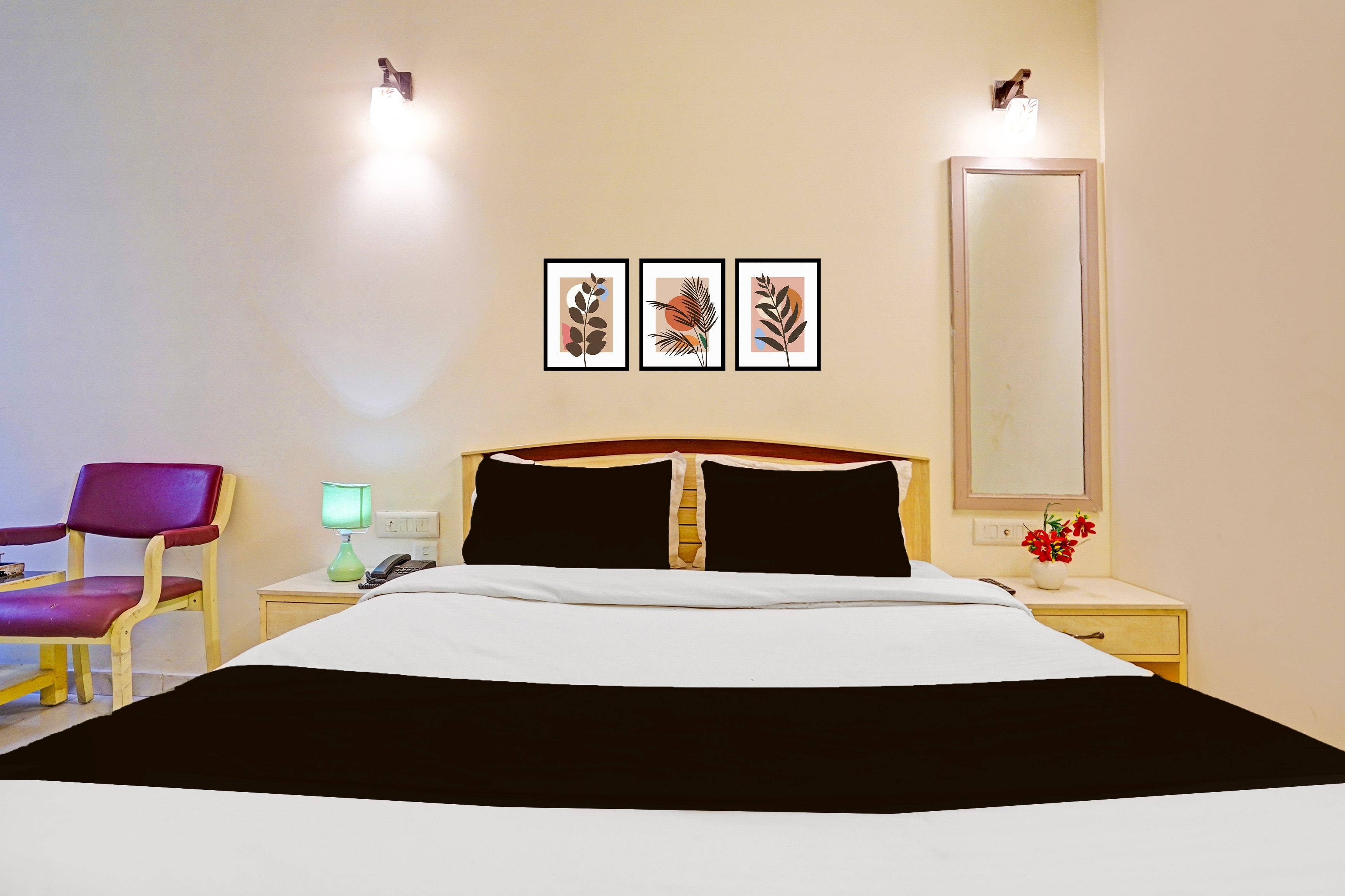 Super Townhouse Oak Nirman Nagar Mansarovar Formerly The Tulip Regency - Tap to explore photos