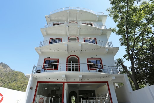 Om Shivaay Inn