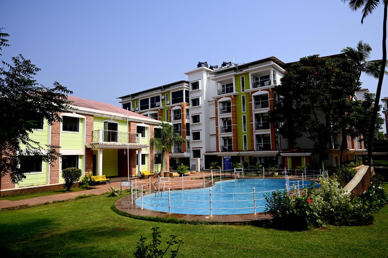 Cozy 1BHK - Tap to explore photos