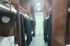 Vakola Dormitory, Mumbai