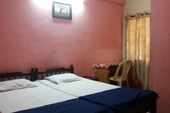 CLASSIC TOURIST HOME, Cochin