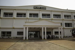 SILVER    SAND, Mandarmani