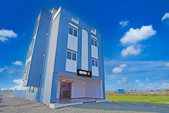 Hotel O Black Villa, Nagpur