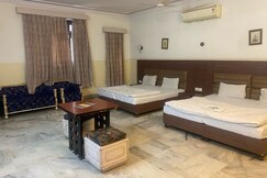 Collection O Jodhpur Railway Junction Formerly Paro Niwas, Jodhpur