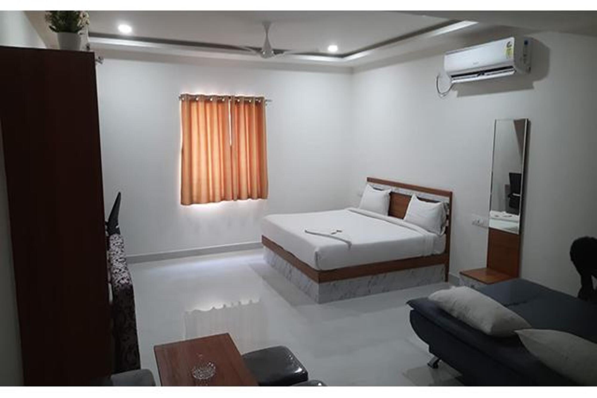 FabHotel Athidhi - Nr. US Consulate, Financial District, Nanakramguda - Tap to explore photos