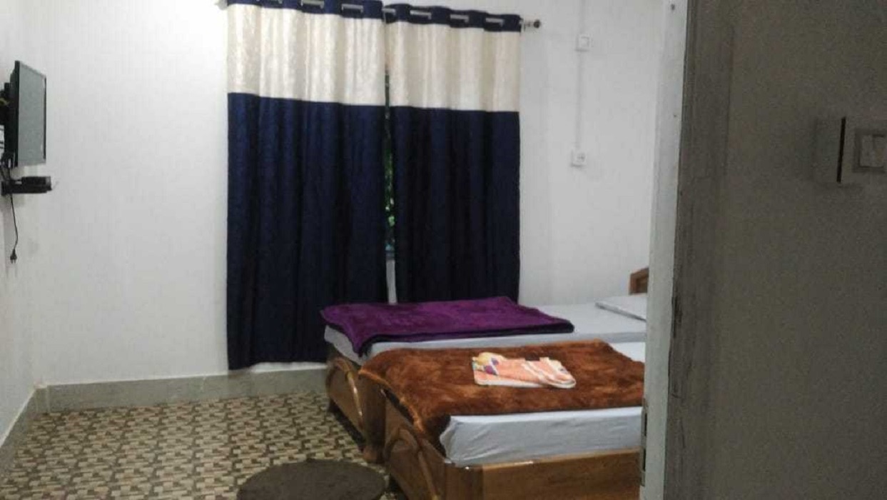 Kaziranga Rhino Guest House - Tap to explore photos