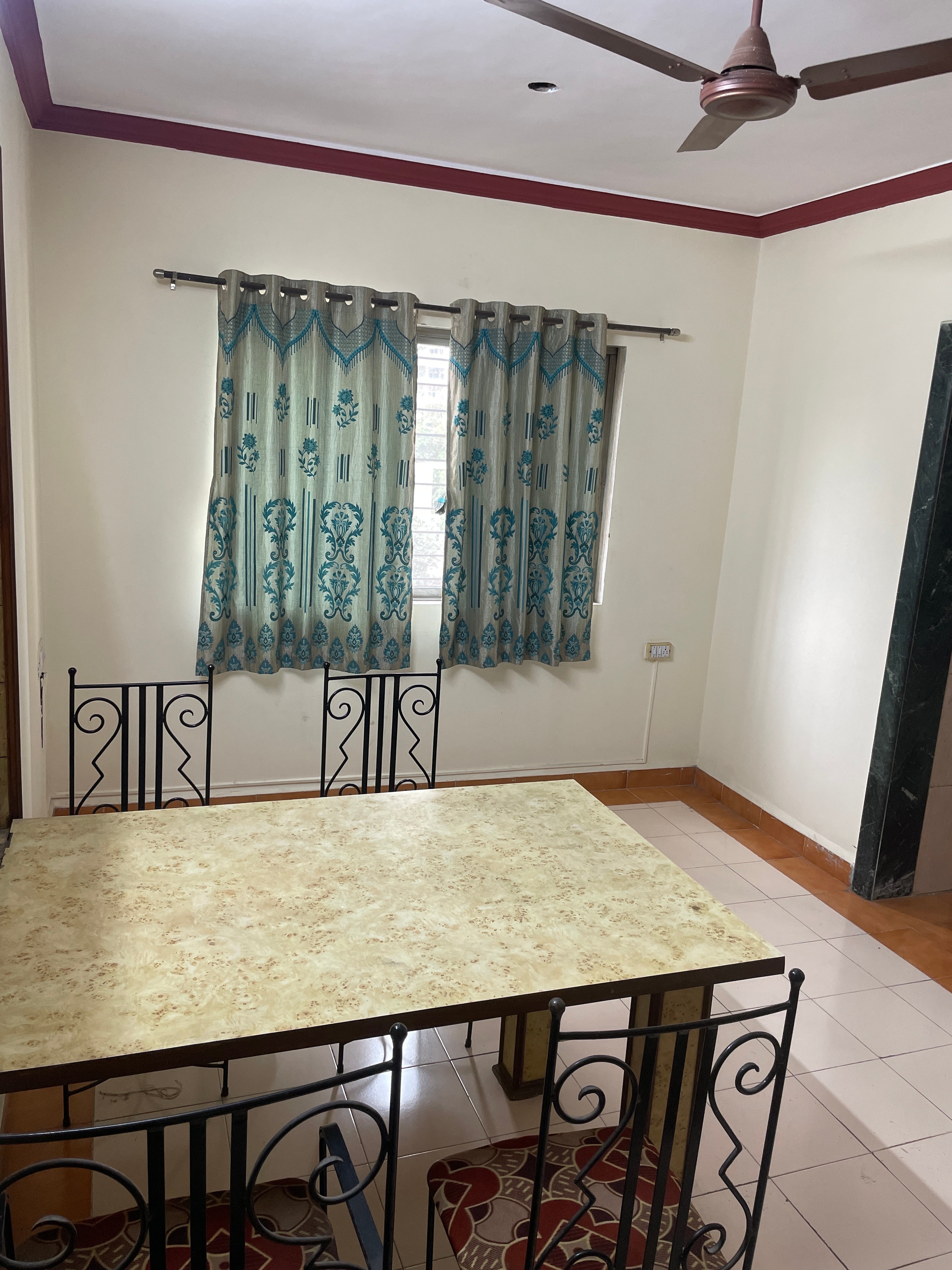 27 home stay - Tap to explore photos