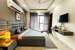 Housr Sector 47 Sohna Road Near Baani Square, Gurgaon