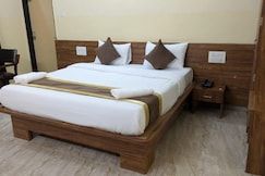 HOTEL INDI PALACE, Solapur
