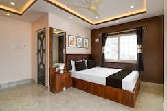 SPOT ON BN PALACE, Kolkata