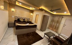 Double Deluxe Room