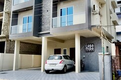 Cozy 1BHK AC Service Apartment with Kitchen, Cochin