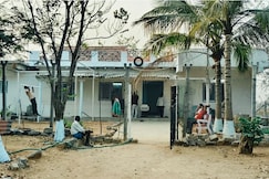 Adams Farmhouse, Bhuvanagri