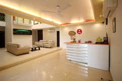 Collection O Sakshi, Manesar