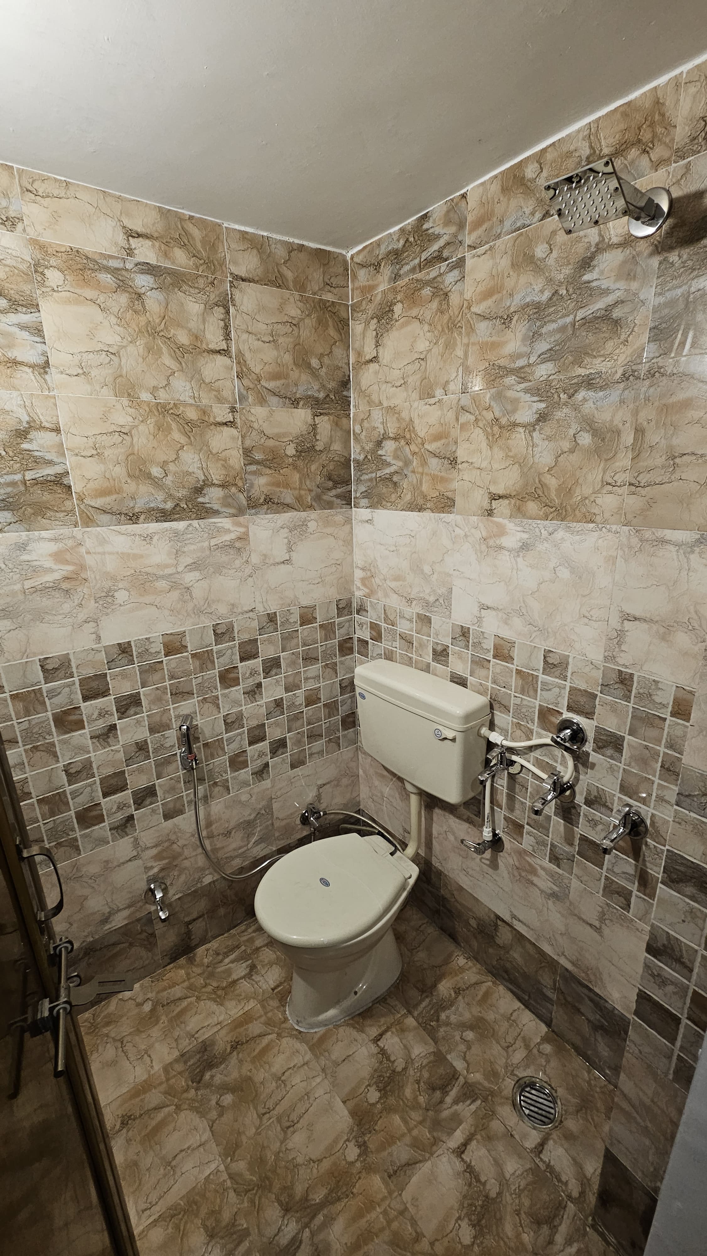 The Kumbh Comfort Homestay - Tap to explore photos