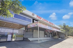 Hotel O The Lotas Gardan, Indore