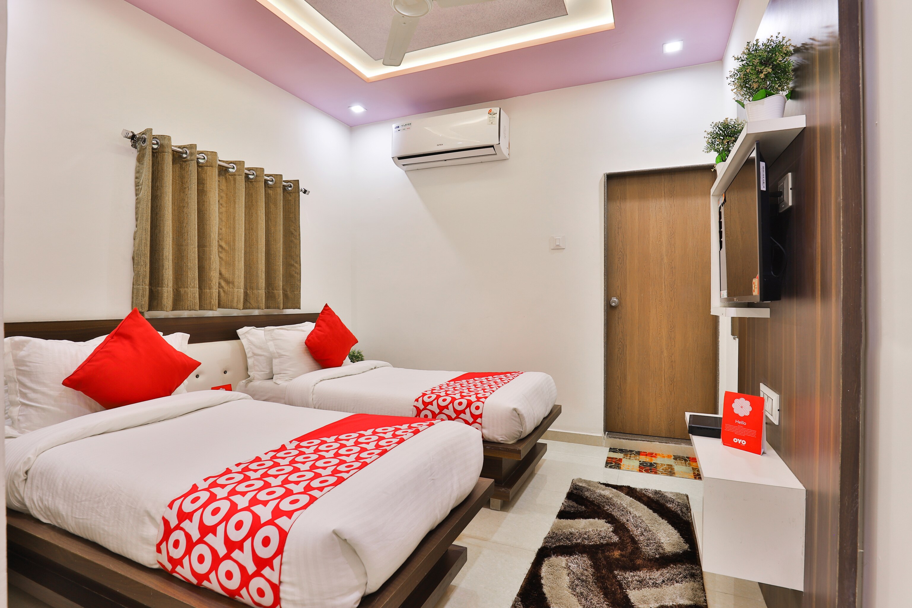 Hotel O Navjivan - Tap to explore photos