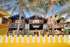 Townhouse Morjim, Goa