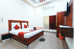 Hotel Shree Venktesh Nilayam 300 m from Ram Janam Bhumi, Ayodhya