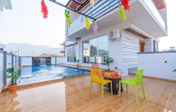 Swimming Pool 1