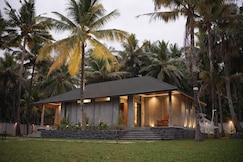 Stone Villa with Private Pool Nature Nest Pollachi, Pollachi