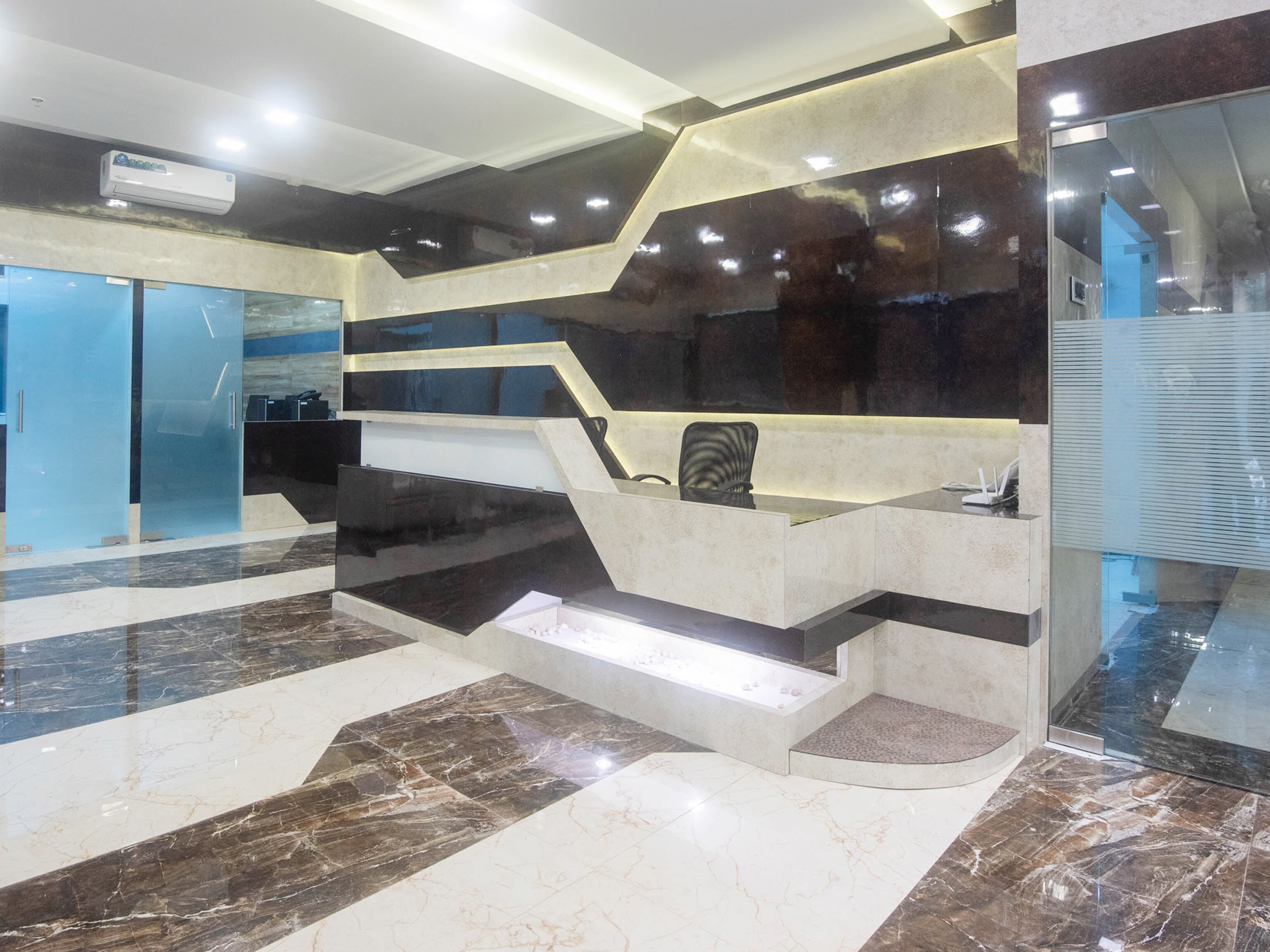 Capital O 62560 Hotel Zaid International Mumbai Hotel Free Cancellation Price Address Reviews
