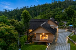 The TreeTop Escape by VOYE HOMES, Kuttikkanam
