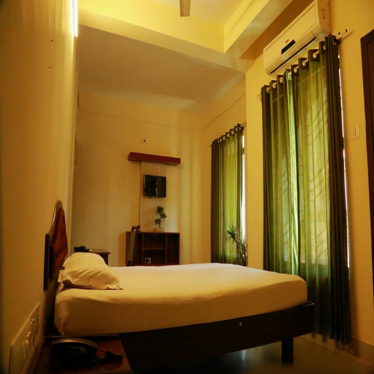 Prana Regency - Tap to explore photos