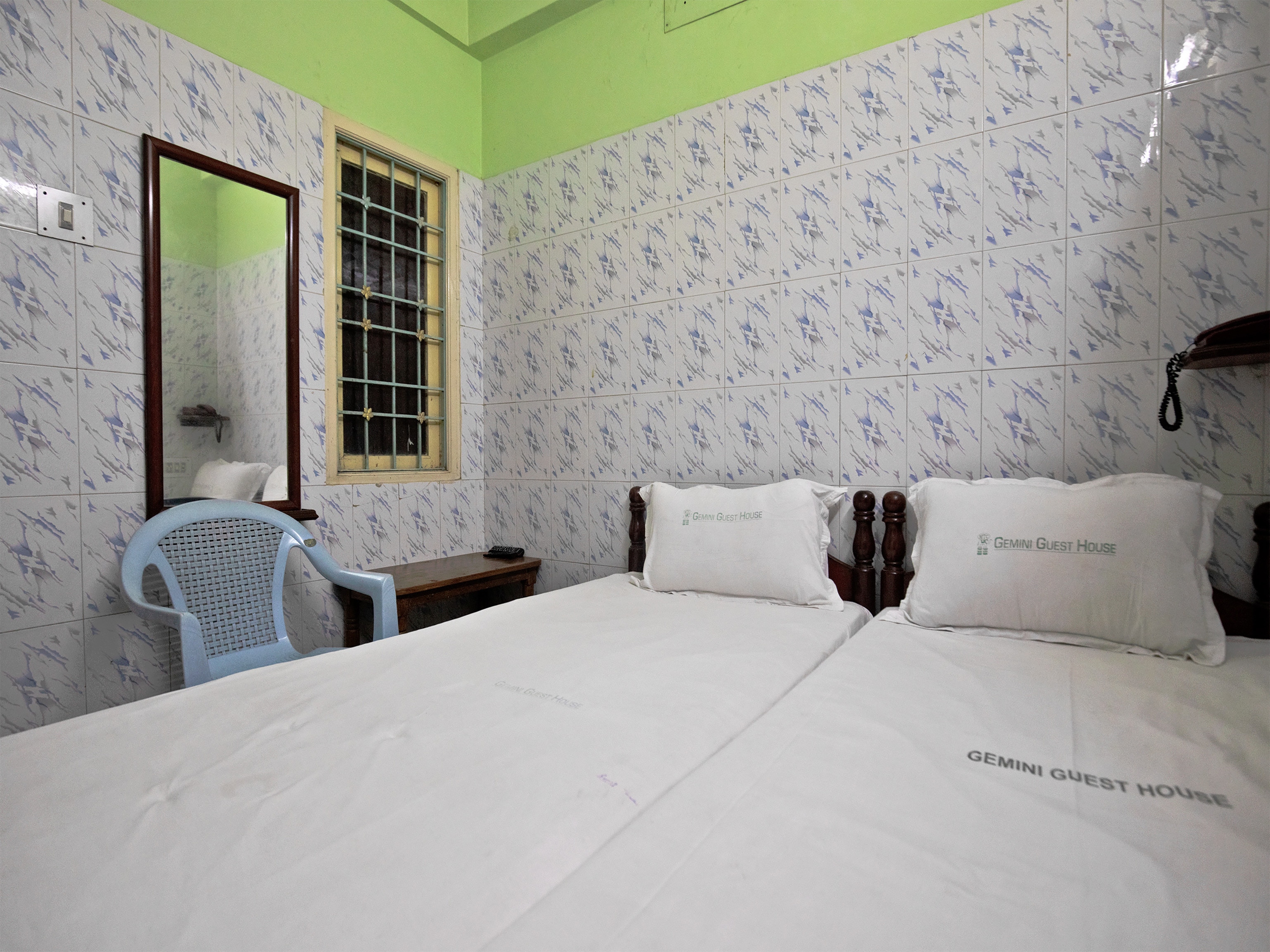 Homestay - Tap to explore photos