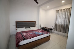 Hotel Classic Bar & Restaurant, Kasauli