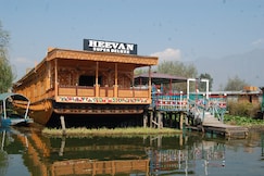 Heevan Houseboat, Srinagar