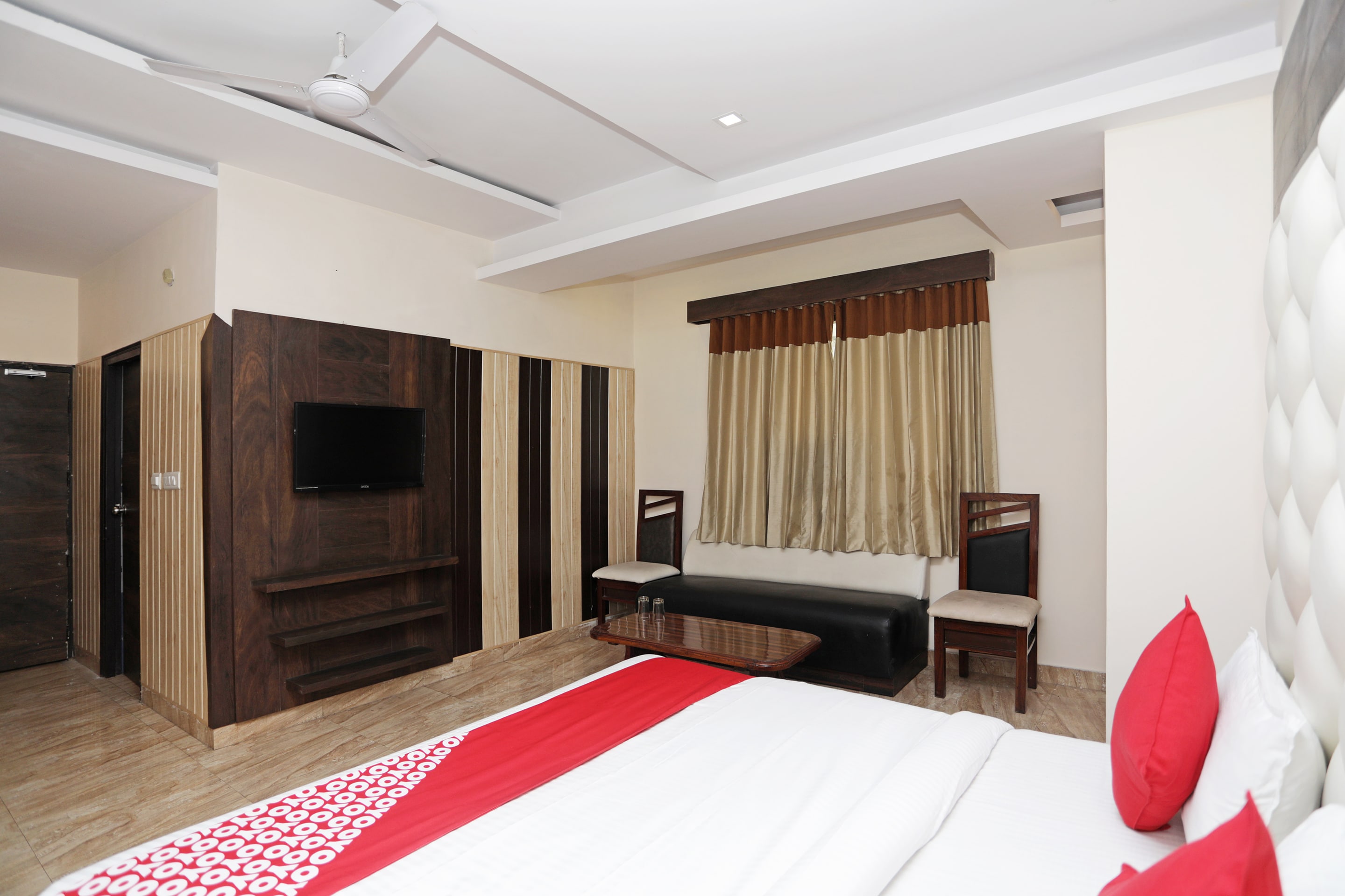 Super Hotel O Subhadra Residency - Tap to explore photos